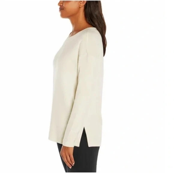 Banana Republic Cream Crew Neck Sweater Soft Knit - Picture 4 of 10